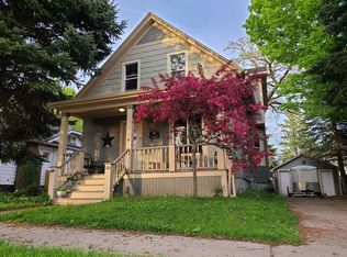 6523 18th Ave, Kenosha, WI 53143