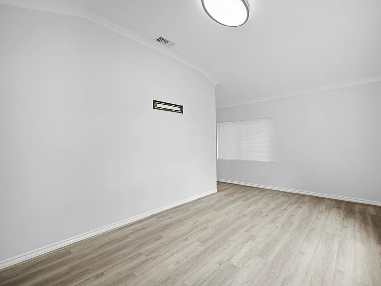 7851 Mary Ellen Ave — Photo 17