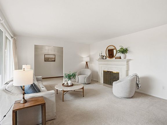 3rd image of 5419 S Dearborn Rd