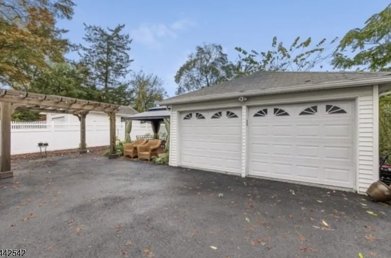 34 Cypress St — Photo 24