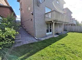 26 Ashglen Ct, Toronto, ON M1T 3X3