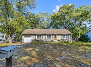 455 Commodore Dr, Forked River, NJ 08731