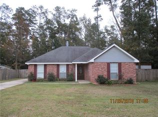 135 W Live Oak Dr, Slidell, LA 70460