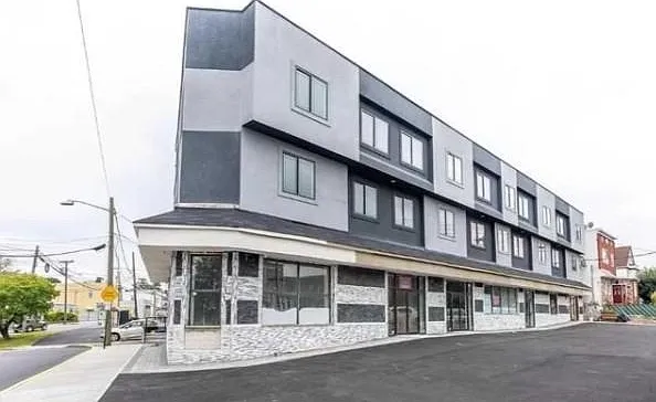 44 Bergen Blvd #9 — Photo 1
