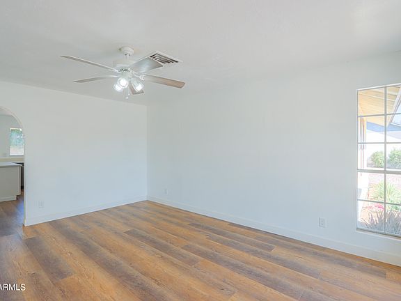 5th image of 6434 W CHOLLA Street
