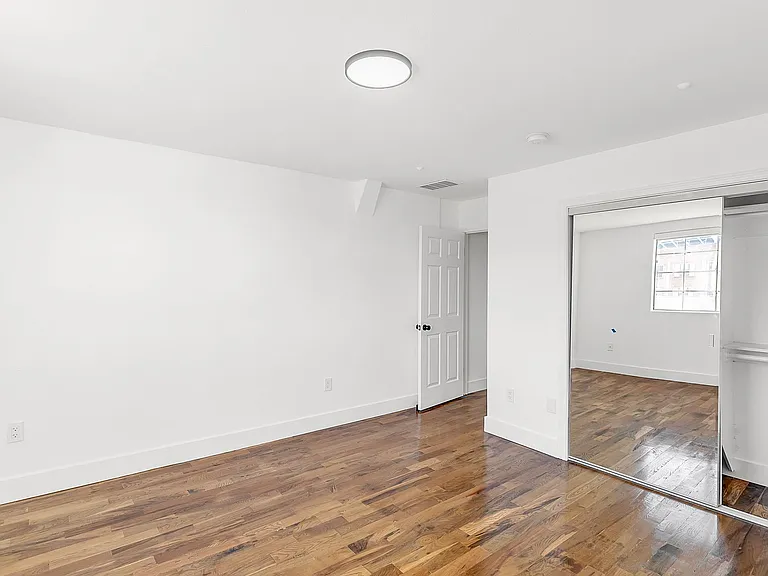 1827 N Wilcox Ave — Photo 15