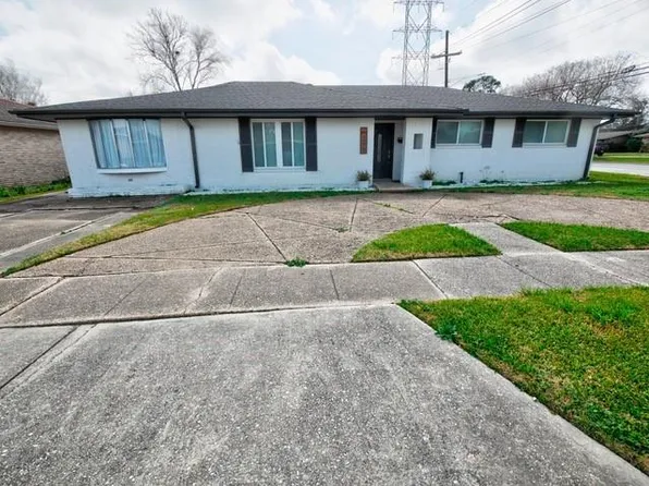 200 Willow Dr, Gretna, LA 70053