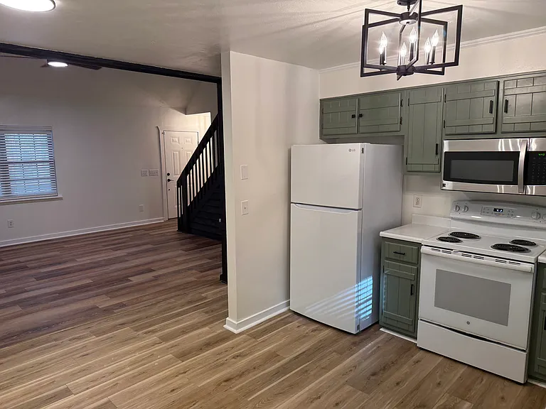 144 Winding Way — Photo 9
