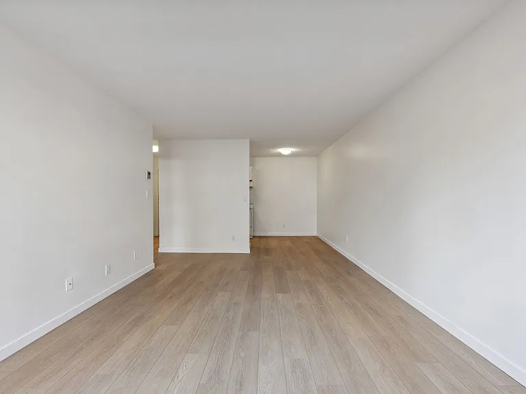 1045 Haro St — Photo 49