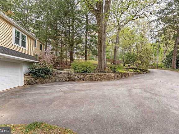 5th image of 339 Greene Rd