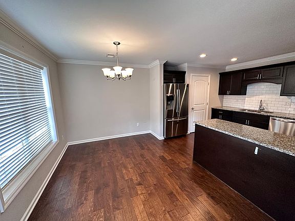 4th image of 113 Cages Rd APT 2