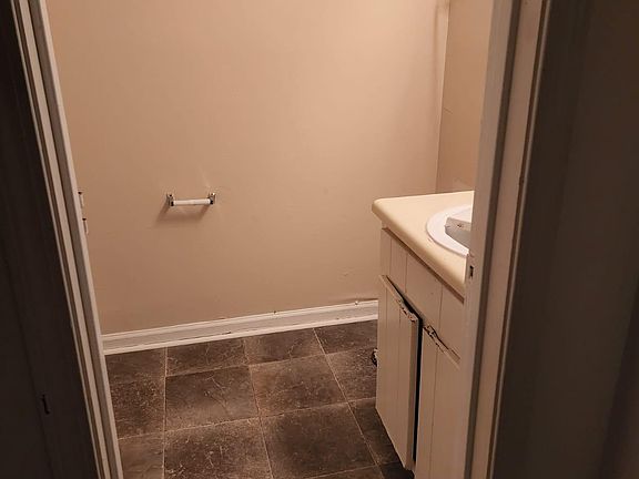 2nd image of 8431 Warren Dr