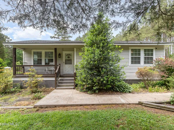 2746 Saint Luke Church Road, Goldston, NC 27252