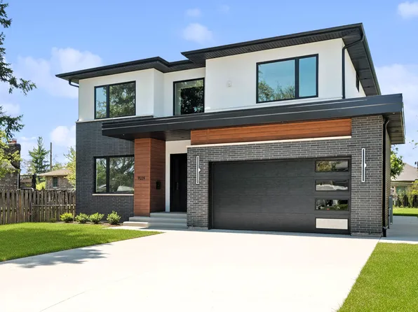 9214 N Washington St, Niles, IL 60714