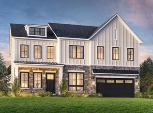 44 Sequoia Cir, Manhasset, NY 11030