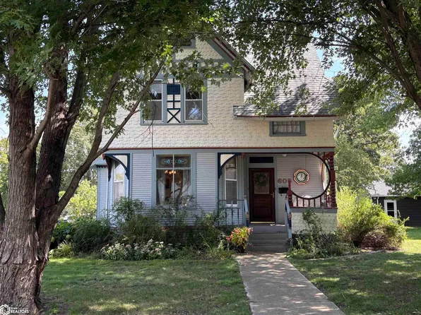605 S Clark St, Forest City, IA 50436