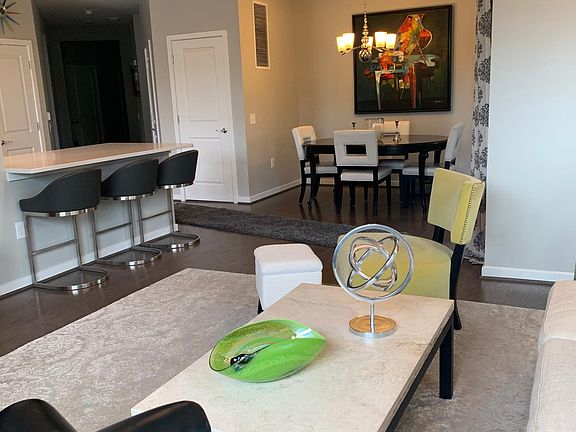 4th image of 3985 Norton Pl #108