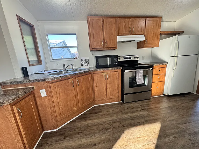 17310 State Highway 16 S — Photo 25