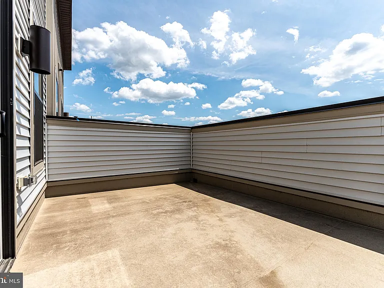 2503 Emerald Branch Dr — Photo 32