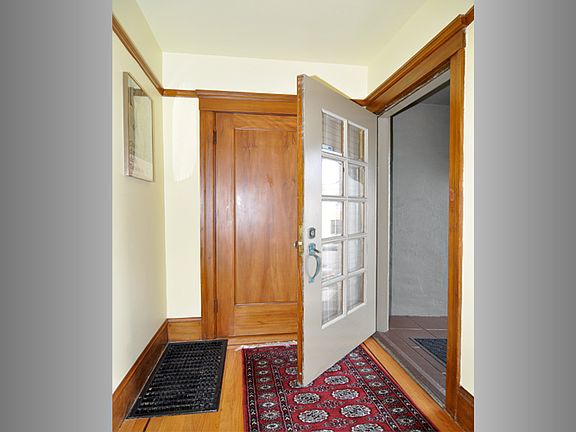 5th image of 2239 45th Ave