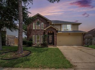 6822 Lost Thicket Dr, Houston, TX 77085