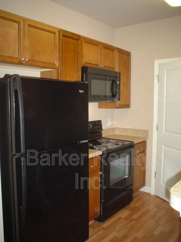2 bed, 2.0 bath, 1000 sqft, $1,450 — Photo 3