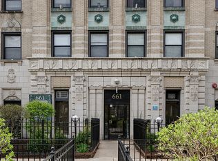 661 W Sheridan Rd #510, Chicago, IL 60613