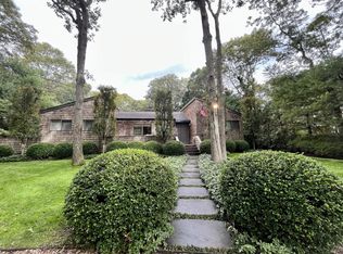 33 Wooded Oak Ln, East Hampton, NY 11937