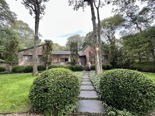 33 Wooded Oak Ln Photo 1