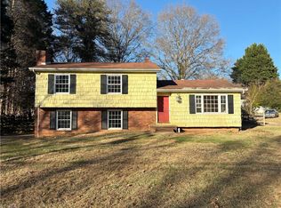 2161 Sallies Ln, Winston Salem, NC 27106