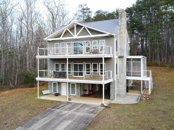 1031 Homeplace Rd, Ararat, VA 24053