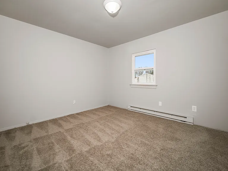 1331 Minefee St — Photo 16