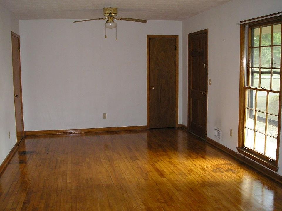 2nd image of 2750 Fernvalley Rd