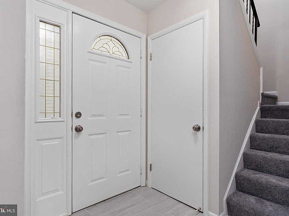 3rd image of 42 Anna Ct #278