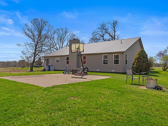 3rd image of 3531 Knowles Rd