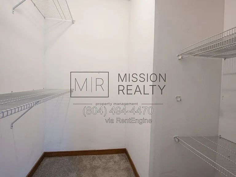 7750 Robinwood Dr — Photo 9