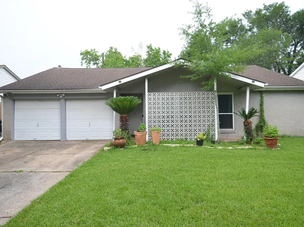 5834 Ludington Dr, Houston, TX 77035