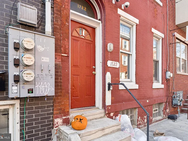1722 N Willington St — Photo 23