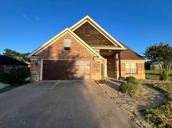 600 College St, Crandall, TX 75114