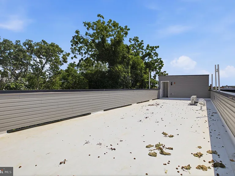613 N Brooklyn St #7 — Photo 15