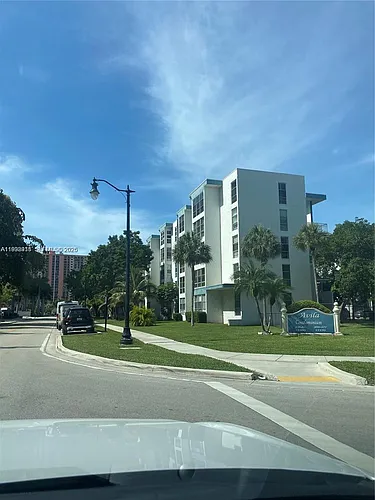 17620 Atlantic Blvd #518 Photo 1