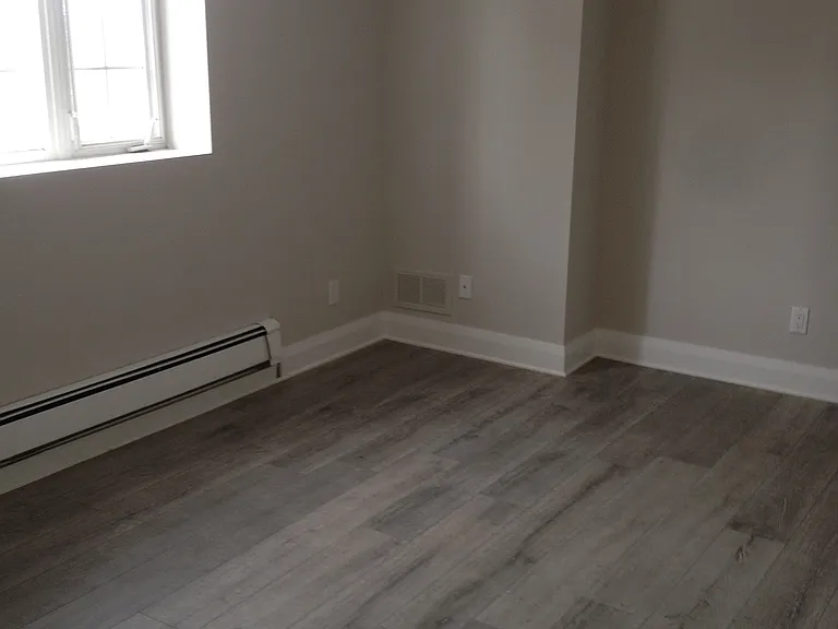 200 Bronson Ave — Photo 75