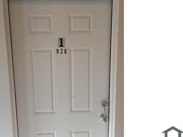 928 W Meinecke Ave APT 1