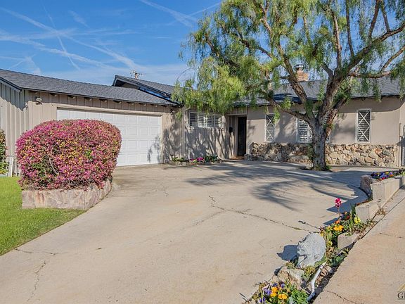 4th image of 2722 Scott Pl