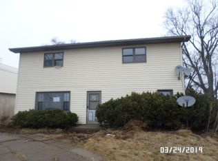 10009 Independence Ave, Waterloo, IA 50703