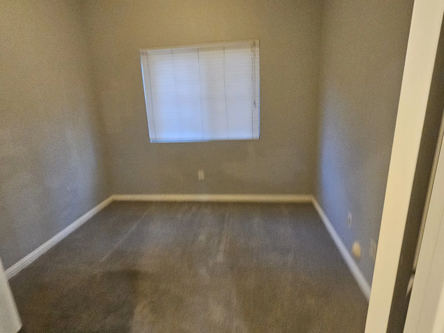 4 bed, 1785 sqft, $4,450 — Photo 4