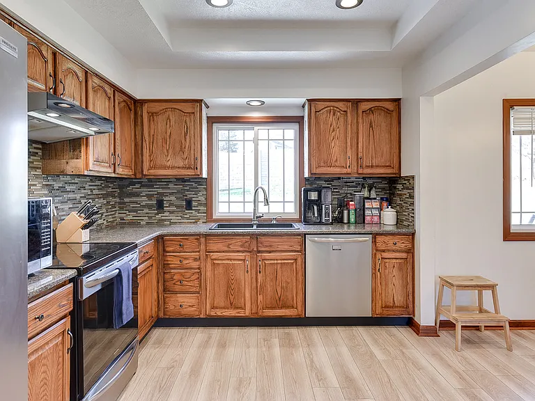 5004 S 167th Ave — Photo 12