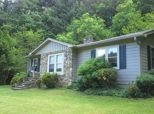 8 Spring Cove Ter, Asheville, NC 28804