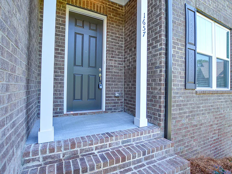 1657 Scotch Pine Ln — Photo 37