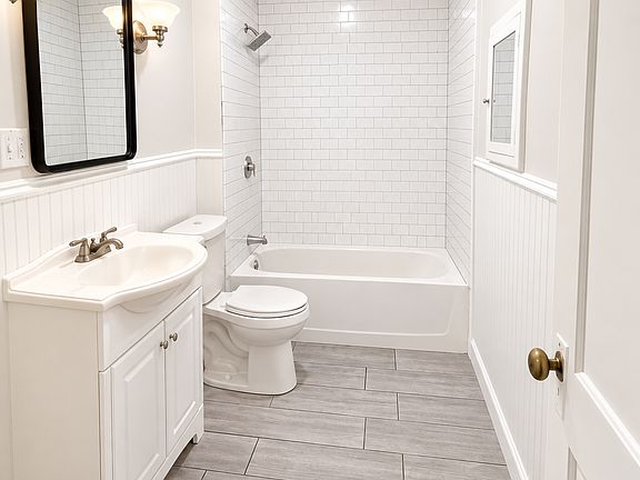 5th image of 6 Glen Rd #2